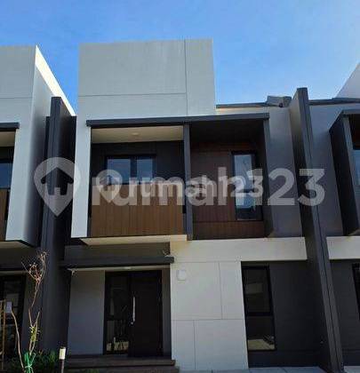 Rumah Summarecon Crown Gading Dekat Harapan Indah, Bekasi (242)
