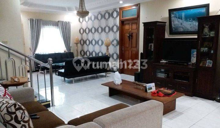 Rumah Kota Legenda 500m2 Semi Furnish & Kolam Renang Anak di Dukuh Bima Kota Legenda, Bekasi 2