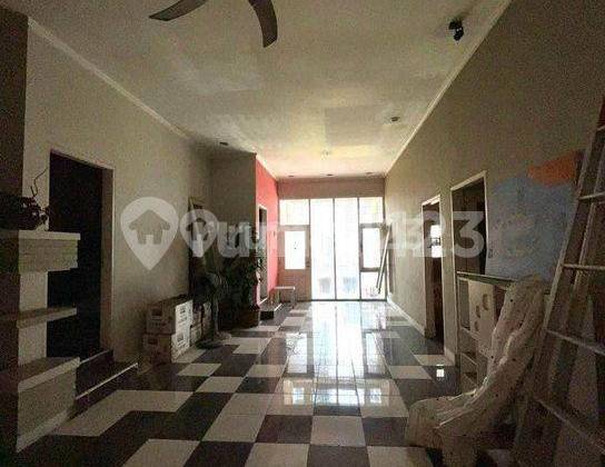 Mewah Strategis Rumah Besar 274M 3 Lantai di Pekayon, Bekasi Selatan (085) 2