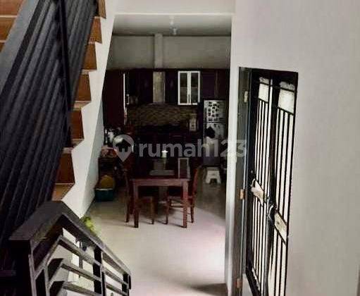 Di Jual Rumah 3 Lantai Shm Bagus Daerah Villa Dago 2