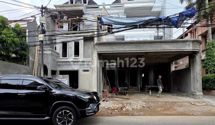 Z140 Rumah Baru Mewah Strategis Tebet Jakarta Selatan