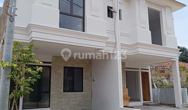 Y361 Strategic Comfortable Affordable Cluster in Pejaten Barat, South Jakarta Y361 Strategic Comfortable Affordable Cluster in Pejaten Barat, South Jakarta