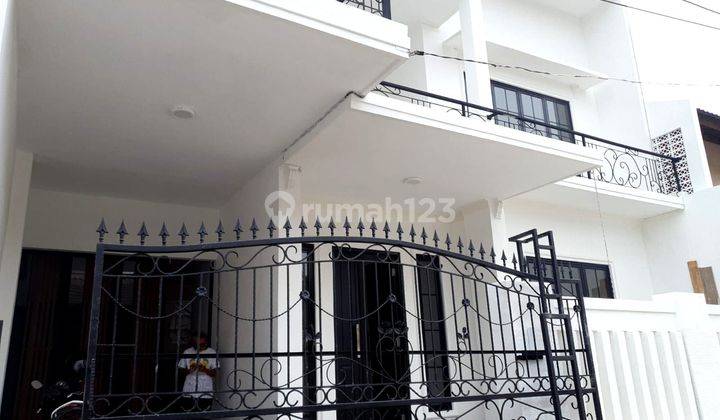 S534 Rumah Baru 165 M2 Klasik Modern di Pondok Kopi Jakarta Timur 1