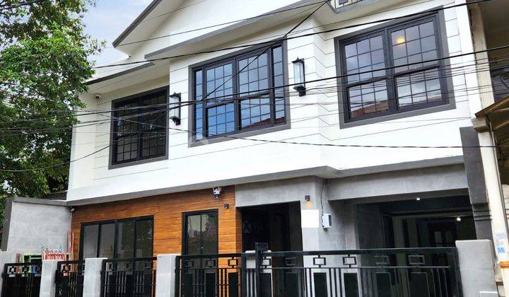 S548 Rumah 3 Lantai American Style di Pondok Bambu Jakarta Timur 2