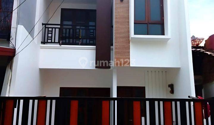 Acp62 Rumah Baru Modern Strategis di Pondok Bambu Jakarta Timur 2