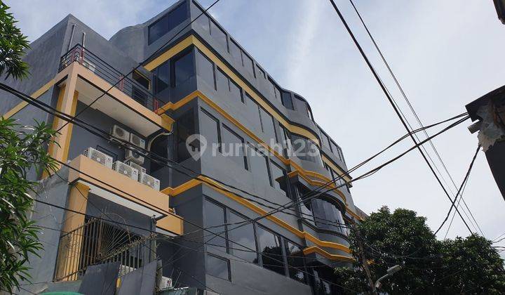 S615 Dijual Hotel Aktif  5 Lantai Hoek di Roxy Jakarta Pusat  1