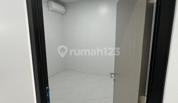 Y379 Rumah Bagus 105 m2 Dekat tol dan LRT Ciracas Jakarta Timur 2