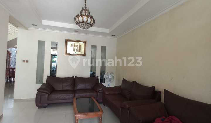 Z97 TURUN HARGA Rumah Bagus 160 m2 Murah Utan Kayu Jakarta Timur 2