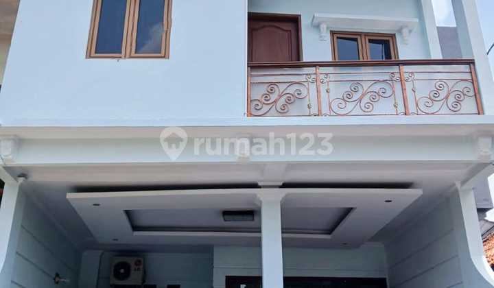 AC27 Affordable 2-story house in Cempaka Putih Timur, Central Jakarta