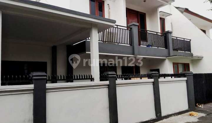 Ac25 Rumah Hoek 186 M2 Akses 2 Mobil Tebet Timur Jakarta Selatan Ac25 Rumah Hoek 186 M2 Akses 2 Mobil Tebet Timur Jakarta Selatan