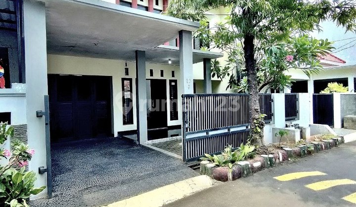 DD327 Rumah Siap Huni 162 m2 Murah di Galaxy Bekasi Selatan 2