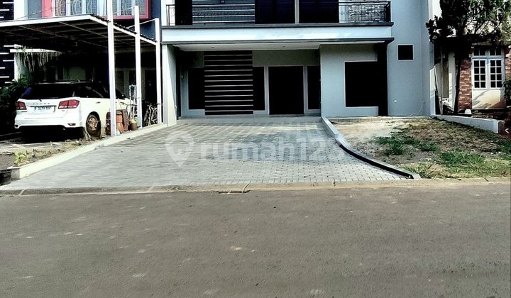 DD334 Rumah Modern Bagus 200 m2 Kota Wisata Cibubur