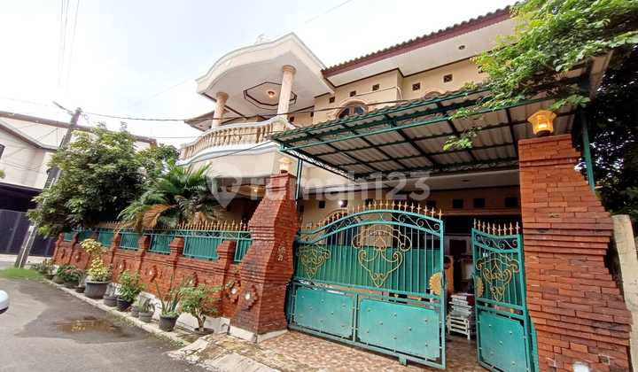 S726 Sturdy Corner House 208 M2 Affordable Pondok Kelapa East Jakarta 2
