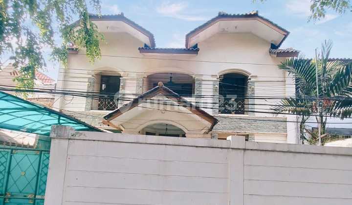 Z61 Rumah 306 m2 Turun Harga di Tebet Jakarta Selatan