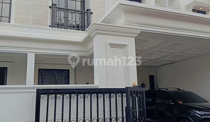 Y160D Rumah Baru Mewah dekat Tol dan LRT Cibubur Ciracas Jakarta Timur 2