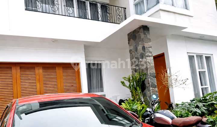 Da05 Rumah Mewah 240 M2 Lokasi Bagus Rawamangun Jakarta Timur