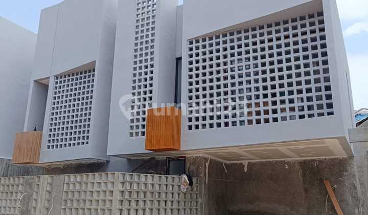 S547 Rumah Hoek Turun Harga Murah Cluster Billymoon Pondok Kelapa Jaktim