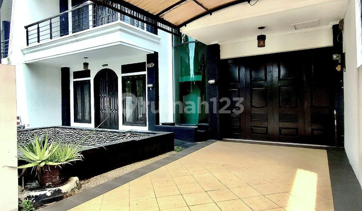 Semi-Furnished Luxury Cluster Strategically Located on Jl. Lbr Kalimalang, Bekasi, Near Toll Road and LRT 2