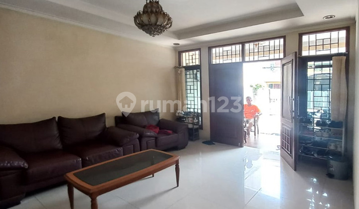 Price Drop Luxury Spacious Jl Lbr Utan Kayu Matraman Jakarta 2