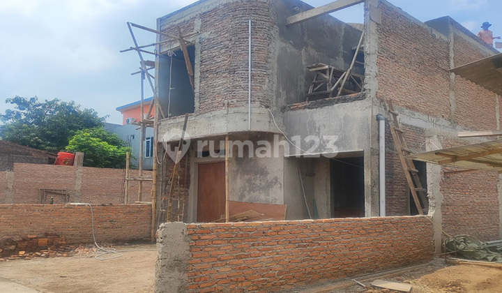 Modern Strategic Red Brick House near Jatiasih Toll Road, Bekasi Modern Strategic Red Brick House near Jatiasih Toll Road, Bekasi