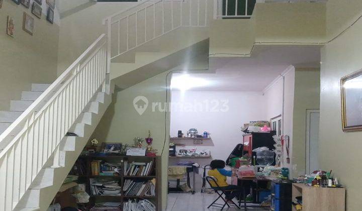 Sewa 4KT Semifurn Cluster Strategis Jl Lbr Stasiun Kranji Tol LRT 2