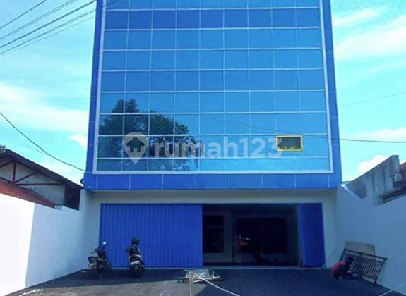 New 4.5-Storey Building, Strategic Location Near Cawang Mt. Haryono Jakarta Toll Road
