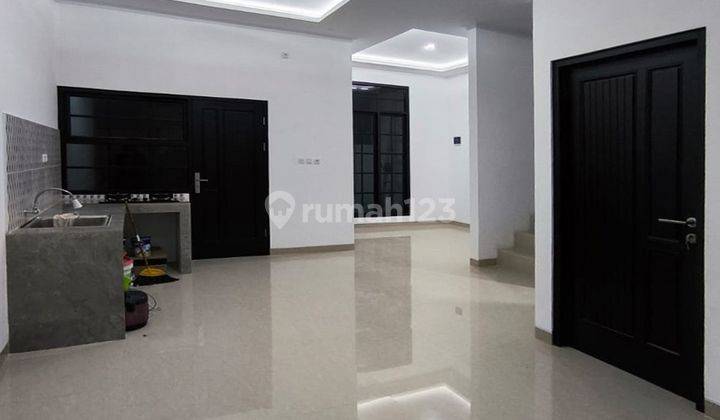 Ready Strtgis Modern Jl Lbr Lubang Buaya Cipayung Jakarta Tol Lrt 2