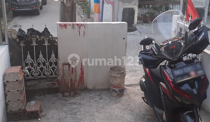 Dsewakan Rumah Strategis Jl Lbr Kranji Bekasi Dkt Stasiun Tol LRT