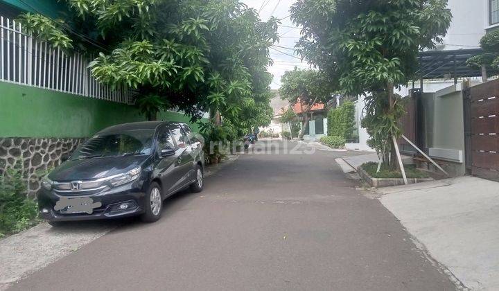 Turun harga rumah lama lokasi strategis di Tebet 2