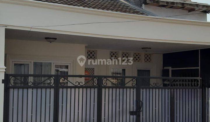 Rumah Minimalis Terawat Lokasi Strategis Area Tebet  1