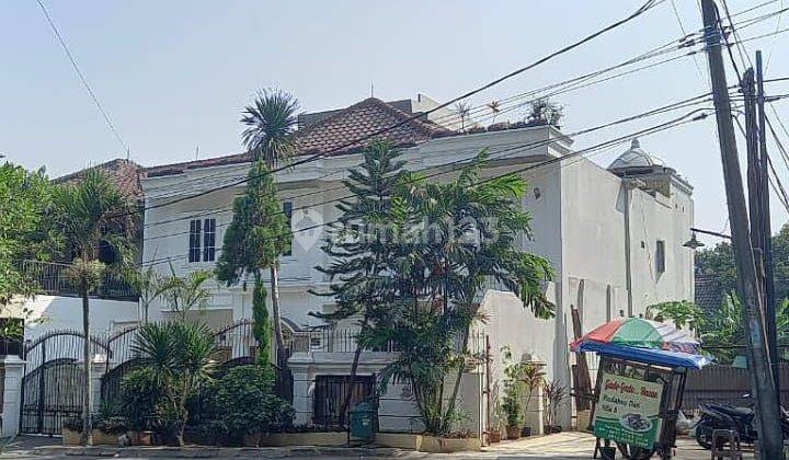 Rumah 3 Lantai Villa Nusa Indah 3 2