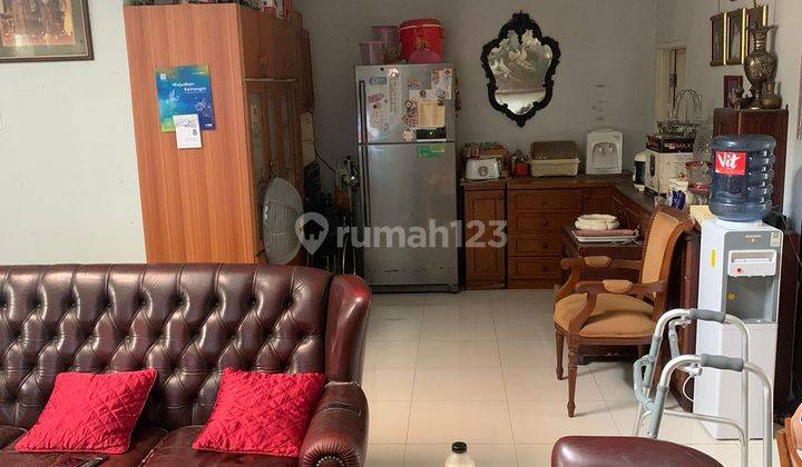 Rumah 2 Lantai Bagus SHM Raffles Hills 2