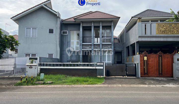 Rumah Luas di Boulevard Kota Wisata Cibubur 1