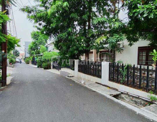 Rumah Strategis  Kawasan Elite Dr. Saharjo Tebet Jakarta Selatan 2