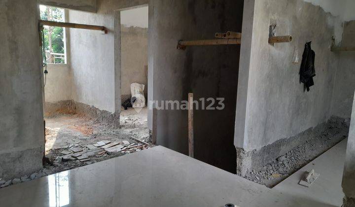 Rumah mewah 2 lantai Dekat Universitas Indonesia 2