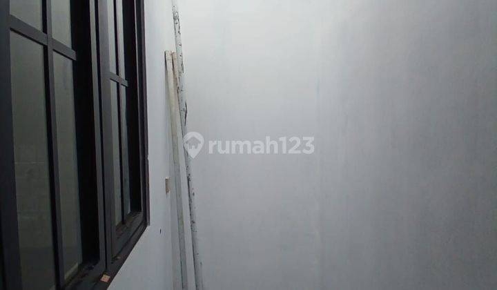 Rumah cantik 1 lantai dekat stasiun Depok 2