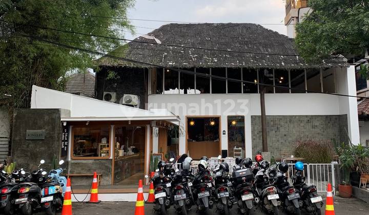 Premium Location Cafe Restaurant Business Space, Riau Wing, Bandung Premium Location Cafe Restaurant Business Space, Riau Wing, Bandung