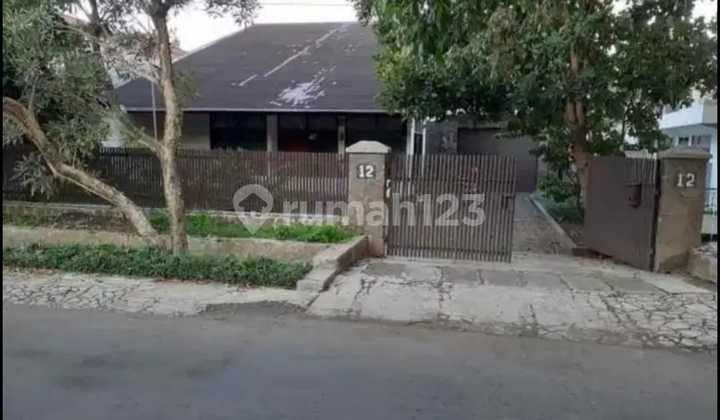 Rumah Luas di Hegarmanah Setiabudi Bandung