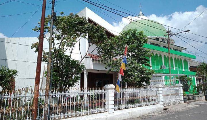 Rumah Lama Terawat di Sayap Turangga Dekat Tsm Martanegara 2