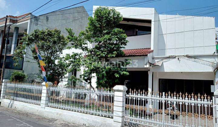 Rumah Lama Terawat di Sayap Turangga Dekat Tsm Martanegara 1