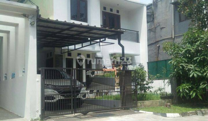 Rumah Siap Huni di Komplek Buah Batu Regency 1