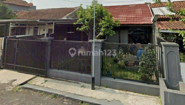 Rumah Terawat Siap Huni di Lokasi Favorit Turangga 1