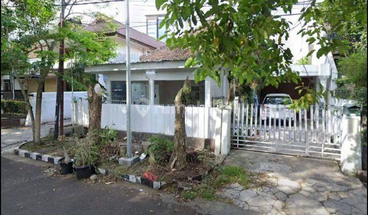 Rumah Belanda Terawat Lokasi Eksklusif di Sayap Riau Bandung Kota 1