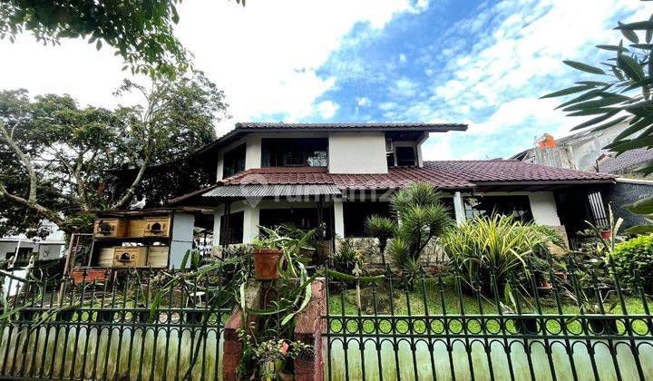 Rumah Asri Terawat Siap Huni di Gegerkalong Setiabudi Bandung 1