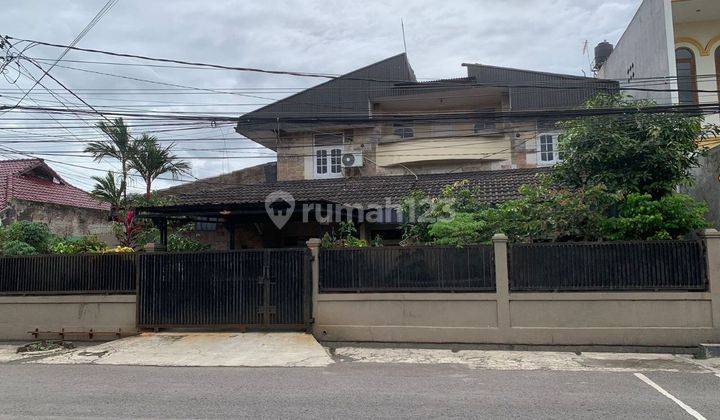 Rumah Hook Terawat di Jalan Utama Komplek Pasir Pogor Ciwastra 1