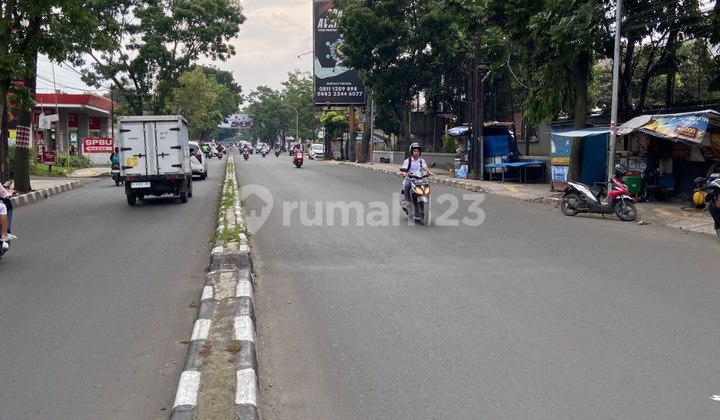 Land Count House on Main Road Gatot Subroto 2