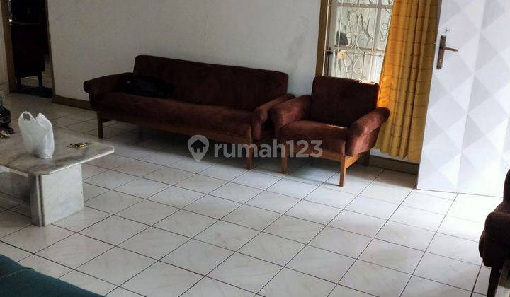 Rumah Hitung Tanah Dalam Komplek di Cigadung 2