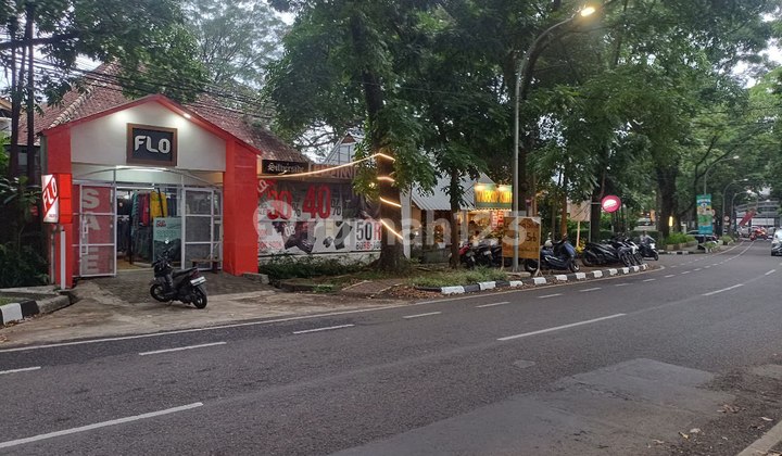 Rumah Usaha Lokasi Premium Sayap Dago Dan Riau Bandung 2