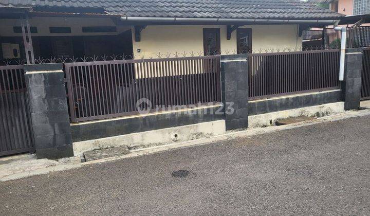 Rumah Hook di Belakang Metro Margahayu Raya Bandung 2