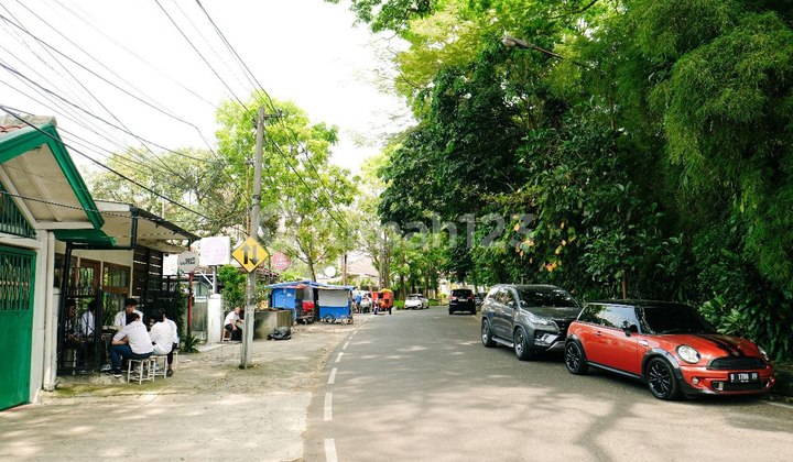 Rumah dan Ruang Usaha Lokasi Komersil Sayap Riau Bandung 2